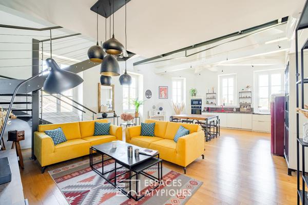 Loft d’architecte avec terrasse suspendue, ascenseur privatif et double garage – Poitiers Plateau