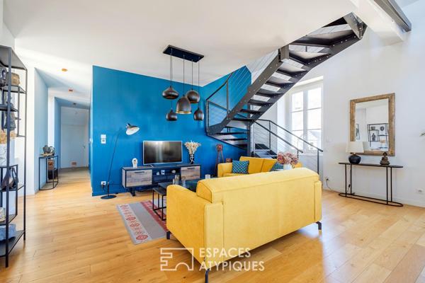 Loft d’architecte avec terrasse suspendue, ascenseur privatif et double garage – Poitiers Plateau