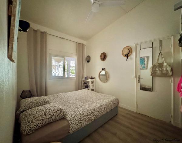 EN EXCLUSIVITE - ENSEMBLE IMMOBILIER TOURISTIQUE – MAISON + 6 GÎTES – EMPLACEMENT PREMIUM À SAINT-FRANÇOIS