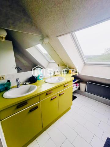 A VAUXBUIN 02, BELLE PROPRIETE DE 147 M2 AVEC SOUS-SOL ET DÉPENDANCE SUR SON PARC ARBORÉ DE 4800 M2.