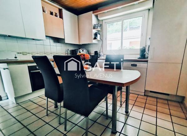 A VAUXBUIN 02, BELLE PROPRIETE DE 147 M2 AVEC SOUS-SOL ET DÉPENDANCE SUR SON PARC ARBORÉ DE 4800 M2.