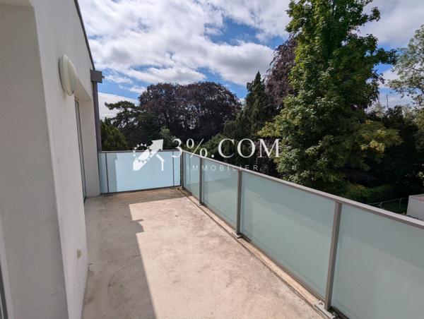 Appartement
                                                                                                                                                                                                                                                                                                                        4 pièce(s)                                                                                                                                                                                                          3 chambre(s)                                                                                                                                                                                                          86  m²