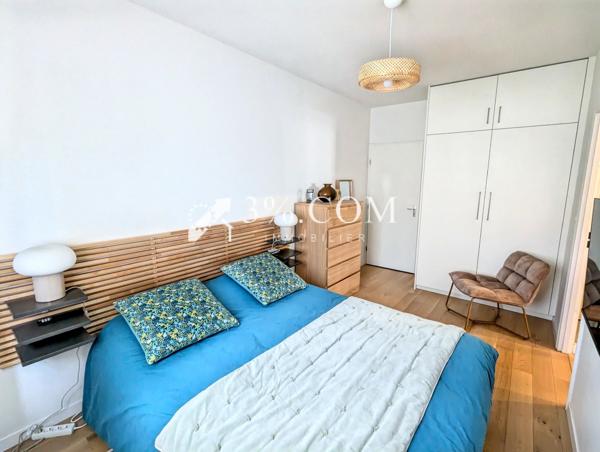 Appartement
                                                                                                                                                                                                                                                                                                                        4 pièce(s)                                                                                                                                                                                                          3 chambre(s)                                                                                                                                                                                                          86  m²
