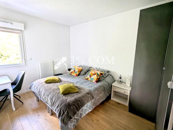 Appartement
                                                                                                                                                                                                                                                                                                                        4 pièce(s)                                                                                                                                                                                                          3 chambre(s)                                                                                                                                                                                                          86  m²
