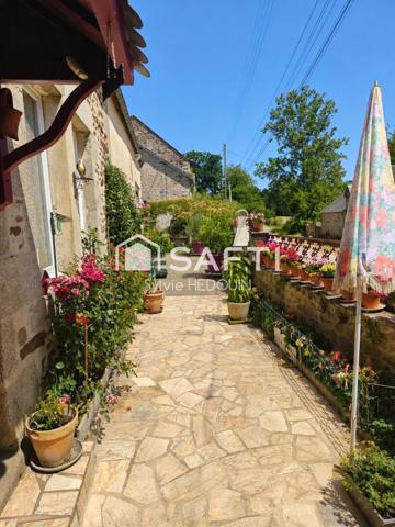 Maison en pierre avec dépendance à rénover