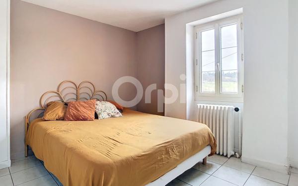 Maison à vendre    4 pièces • 102 m2 Brive-la-Gaillarde