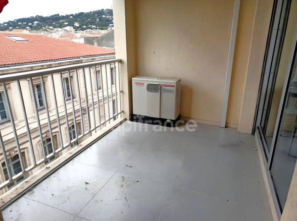 Charmant 2 pièces 37,41 m² — 4ᵉ étage avec terrasse et vue dégagée — Rue Jules Vallès, Sète