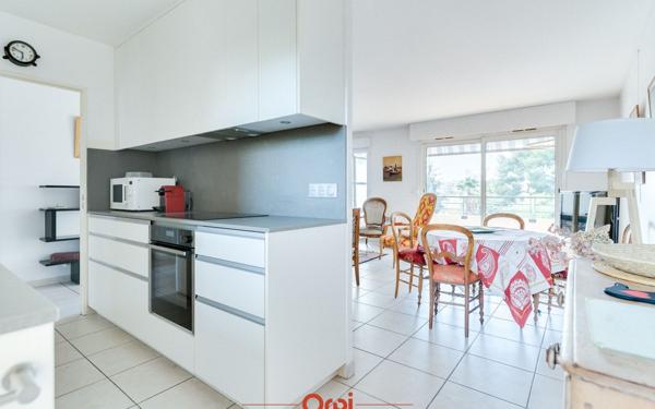 Appartement à louer    3 pièces • 72,29 m2 Marseille 4
