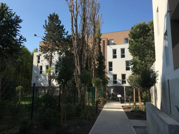 Dpt Hérault (34), à louer MONTPELLIER appartement T3 d'envieon 58 m² avec terrase de 12 m²