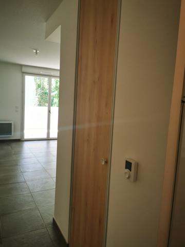 Dpt Hérault (34), à louer MONTPELLIER appartement T3 d'envieon 58 m² avec terrase de 12 m²