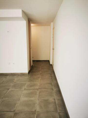 Dpt Hérault (34), à louer MONTPELLIER appartement T3 d'envieon 58 m² avec terrase de 12 m²