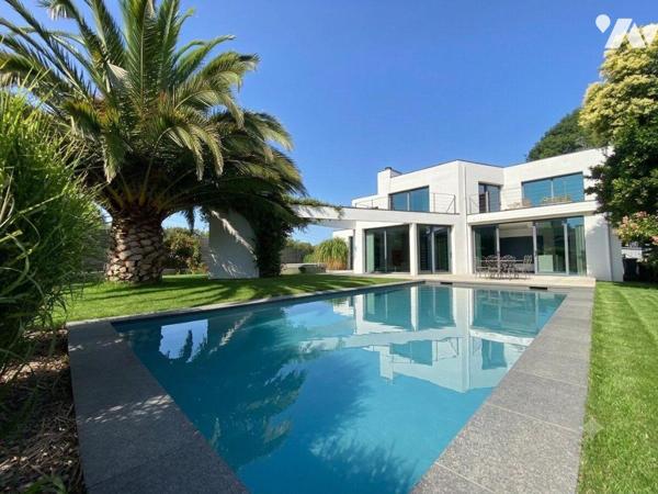 Secteur Kerangall - À deux pas du Moulin Blanc, une maison d'architecte aux prestations soignée...
