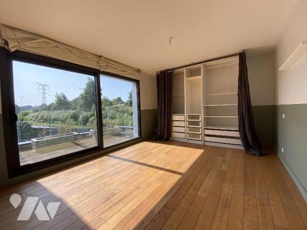 Secteur Kerangall - À deux pas du Moulin Blanc, une maison d'architecte aux prestations soignée...