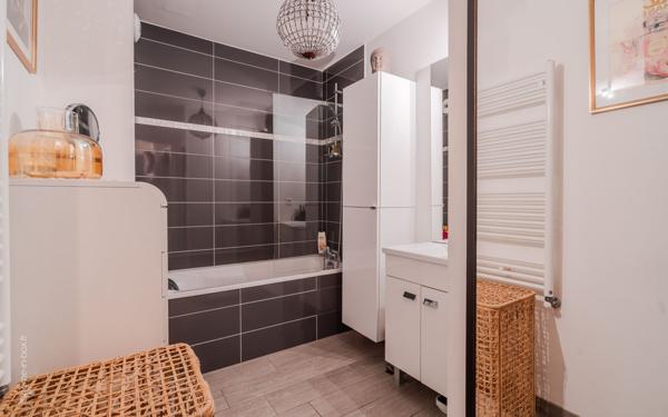 Appartement à vendre    3 pièces • 56,70 m2 Noisy-le-Grand