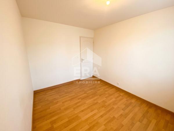 A VENDRE TOURS - Immeuble de 10 pièces et 179.55 m2