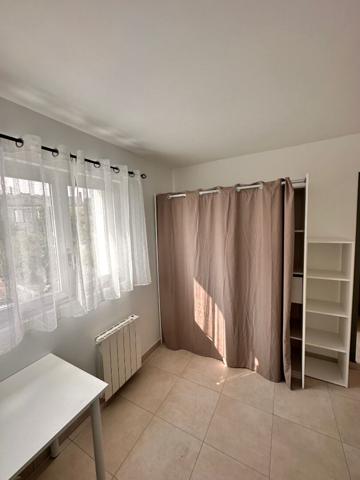 Appartement meublé en colocation La Roche Sur Yon 4 pièce(s) 77.09 m2 (Tarif par chambre)