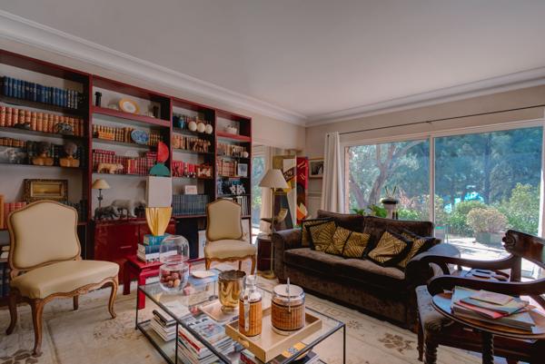 Carqueiranne (83320) Carqueiranne – Propriété avec accès direct à la mer, sur une plage sauvage, au cœur d’un environnement préserv