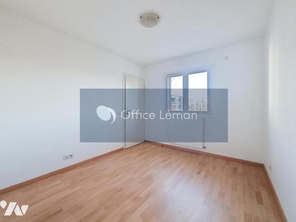 Appartement de type 4 dans résidence récente