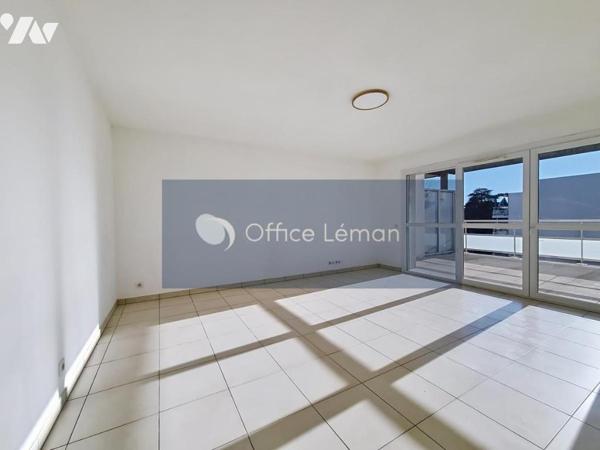 Appartement de type 4 dans résidence récente