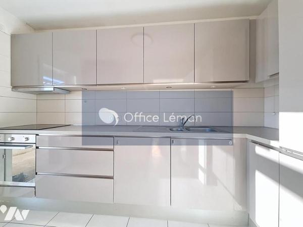 Appartement de type 4 dans résidence récente