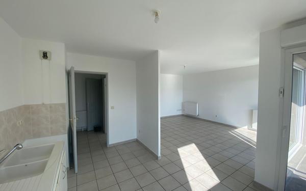 Appartement à vendre    3 pièces •  Rives