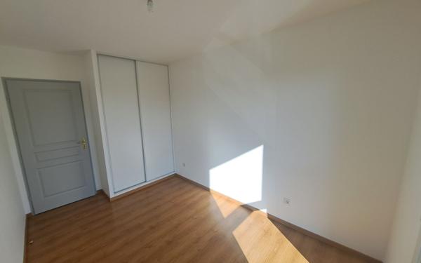 Appartement à vendre    3 pièces •  Rives
