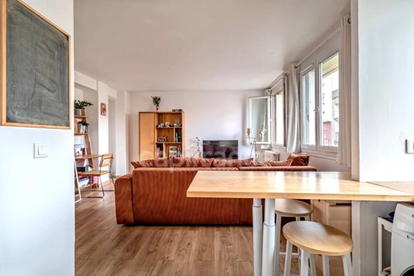 Dpt Seine Saint Denis (93), à vendre BAS-MONTREUIL limite VINCENNES, appartement T2 de 45 m² Sud-Ouest