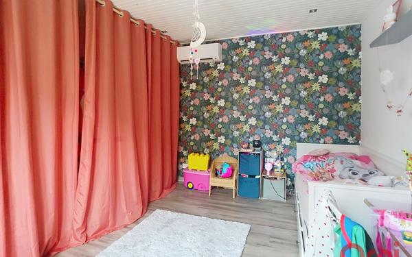 Maison à vendre    5 pièces • 108,36 m2 Le Pontet