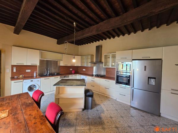 Ensemble Authentique maison en pierres plus gîte avec vue imprenable sur le Cagire