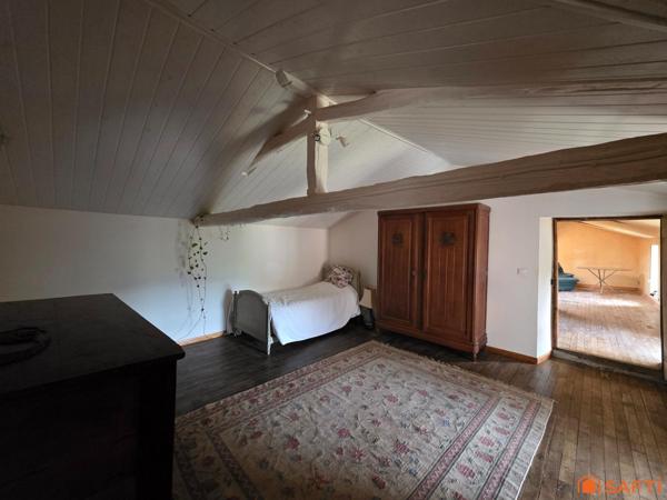 Ensemble Authentique maison en pierres plus gîte avec vue imprenable sur le Cagire