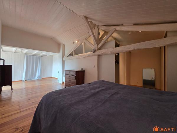 Ensemble Authentique maison en pierres plus gîte avec vue imprenable sur le Cagire