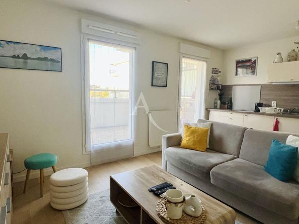 En exclusivité, charmant studio avec balcon, calme!