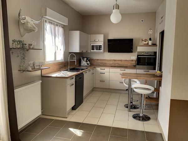 Maison dans le centre de Changé