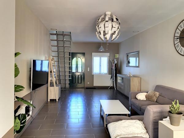 Maison dans le centre de Changé