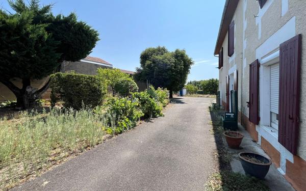 Maison à vendre    2 pièces •  Agris