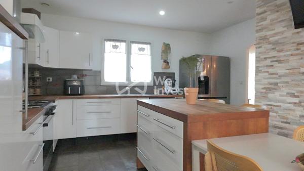 VENTE MAISON DE PLAIN PIED AVEC PISCINE ET MAGNIFIQUE VUE PYRENEES