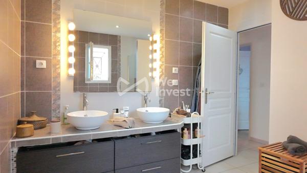 VENTE MAISON DE PLAIN PIED AVEC PISCINE ET MAGNIFIQUE VUE PYRENEES