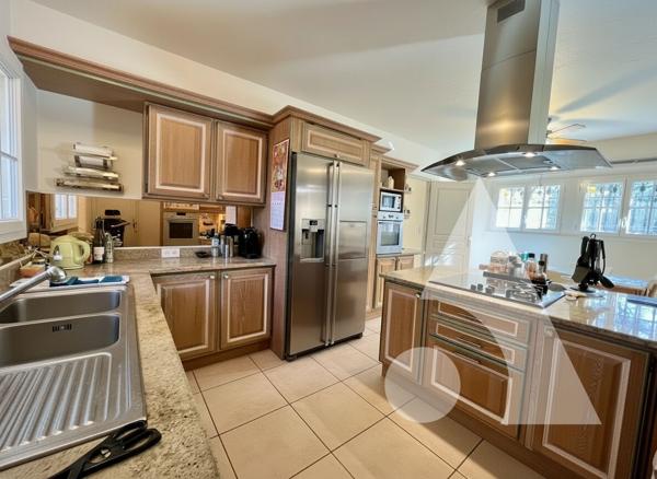 Maison 6 pièces 210 m2