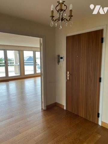 VANNES -  APPARTEMENT DERNIER ETAGE  145m2  