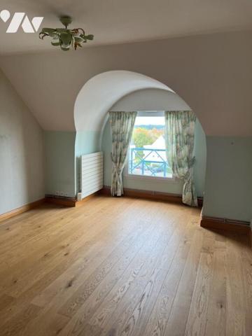 VANNES -  APPARTEMENT DERNIER ETAGE  145m2  