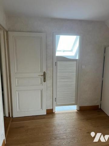 VANNES -  APPARTEMENT DERNIER ETAGE  145m2  