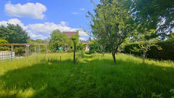 PROCHE GISORS, MAGNIFIQUE MAISON DE 145 M² BIEN ISOLEE AVEC ABRI DE JARDIN SUR 700M² DE TERRAIN CLOS AU CALM Gisors (27140)