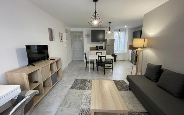 Immeuble à vendre    10 pièces • 211 m2 Clermont-Ferrand