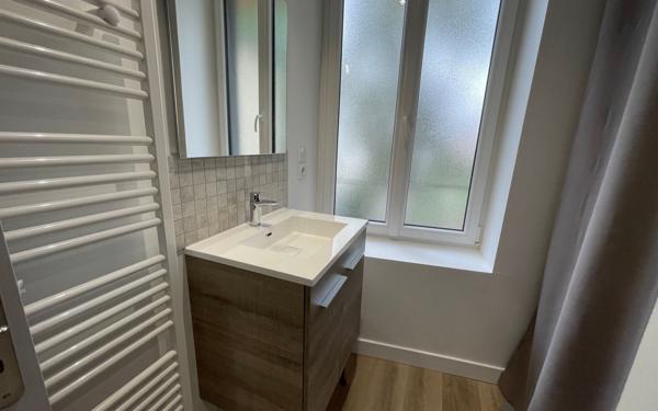 Immeuble à vendre    10 pièces • 211 m2 Clermont-Ferrand