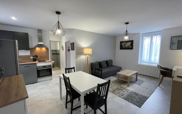 Immeuble à vendre    10 pièces • 211 m2 Clermont-Ferrand