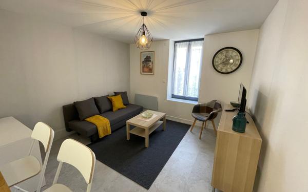 Immeuble à vendre    10 pièces • 211 m2 Clermont-Ferrand