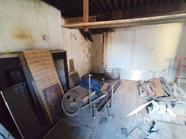 Bien atypique & plein de charme ! Ancien four à pain à rénové au cœur de Meymac