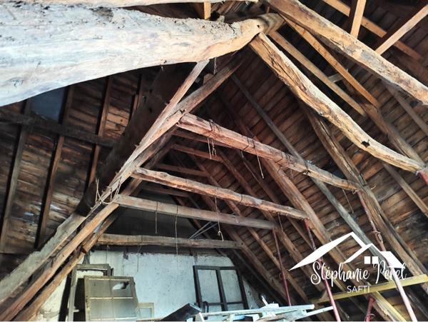 Bien atypique & plein de charme ! Ancien four à pain à rénové au cœur de Meymac