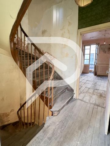Immeuble 7 pièces 180 m2