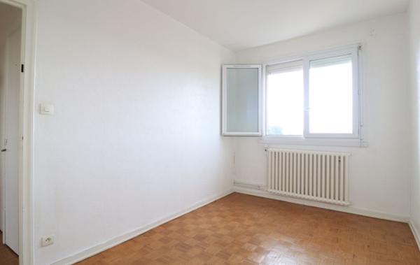 Vente Appartement P4 Avec parking Lormont   
